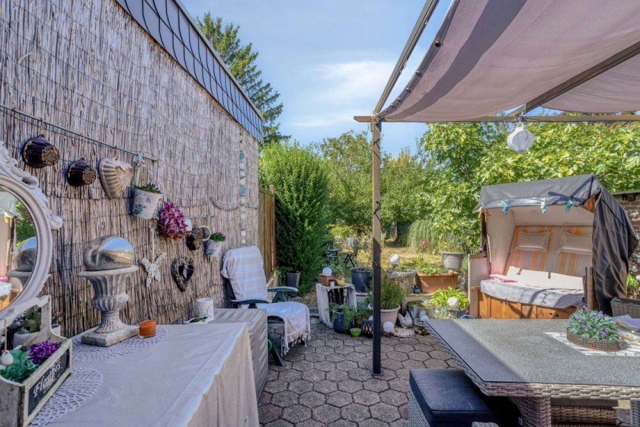 Blick in den Garten Doppelhaush�lfte Oberhausen