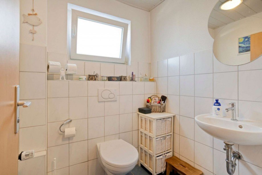 G�ste-WC im Erdgeschoss Doppelhaush�lfte Oberhausen