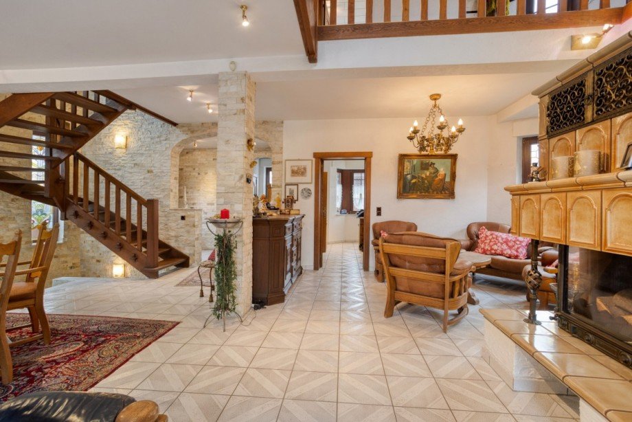 Wohnzimmer mit Blick Richtung K�che Einfamilienhaus Oberhausen