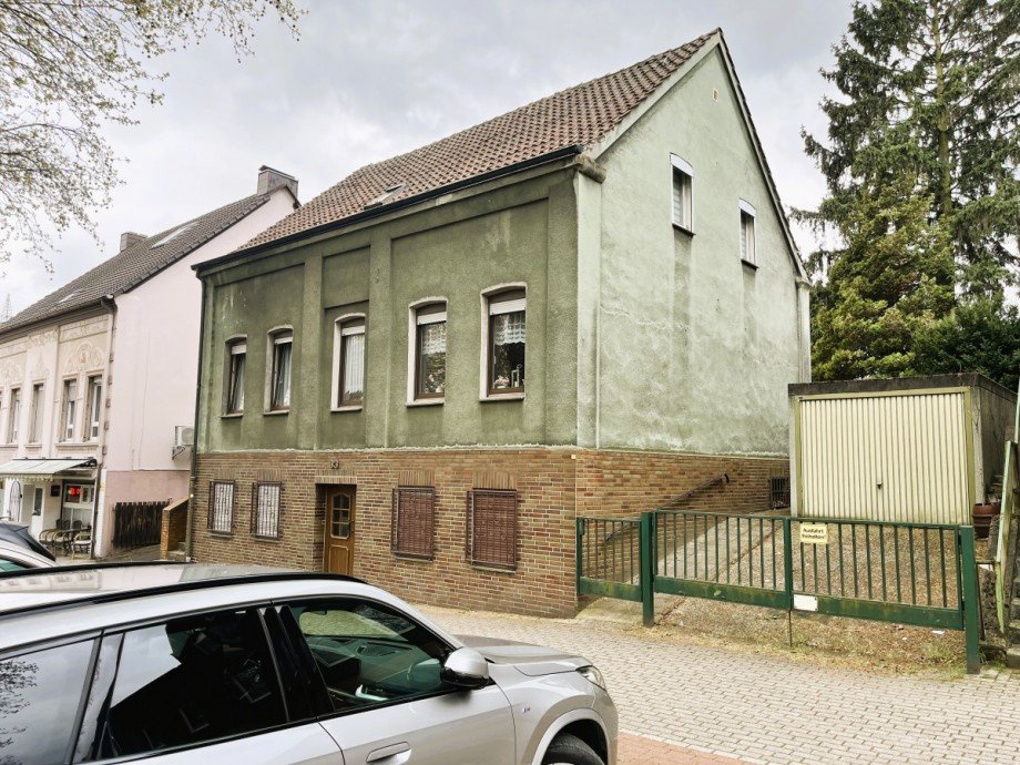 Ansicht Stra�e Zweifamilienhaus Oberhausen