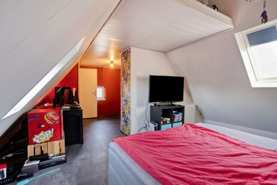 Zimmer im Spitzboden. Doppelhaush�lfte Oberhausen