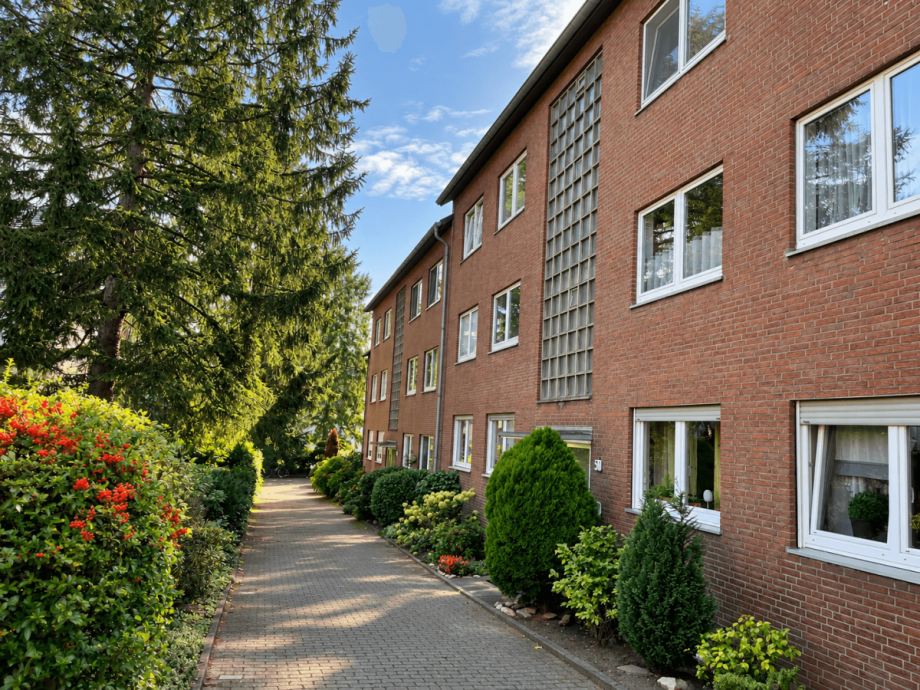 Ansicht Hauseingang Etagenwohnung Oberhausen