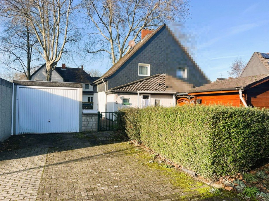 R�ckansicht Doppelhaush�lfte Oberhausen