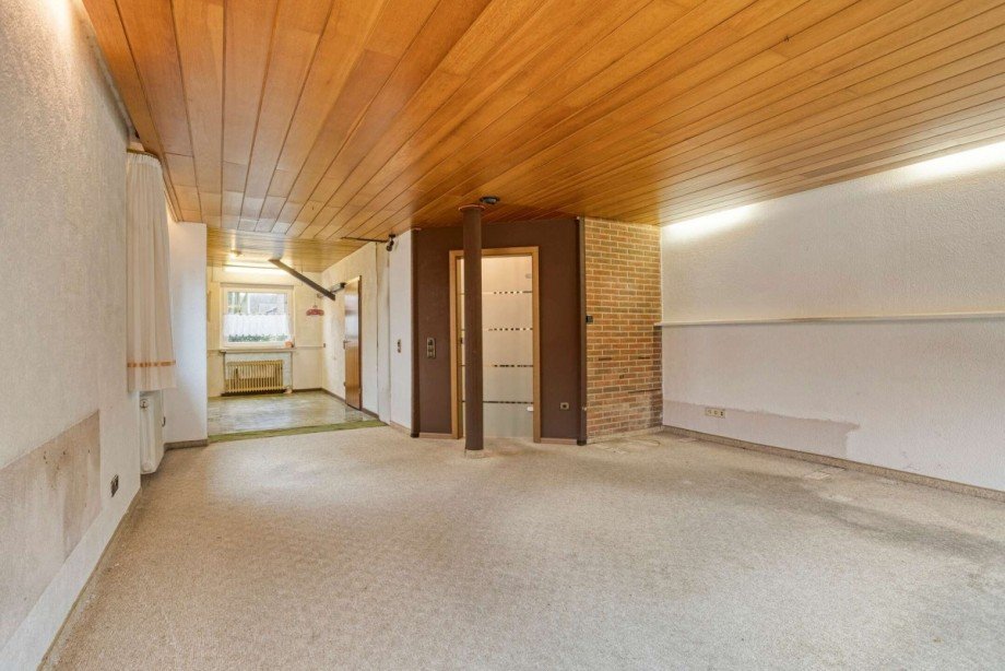 Wohnzimmer mit Blick in die K�che Reihenendhaus Oberhausen