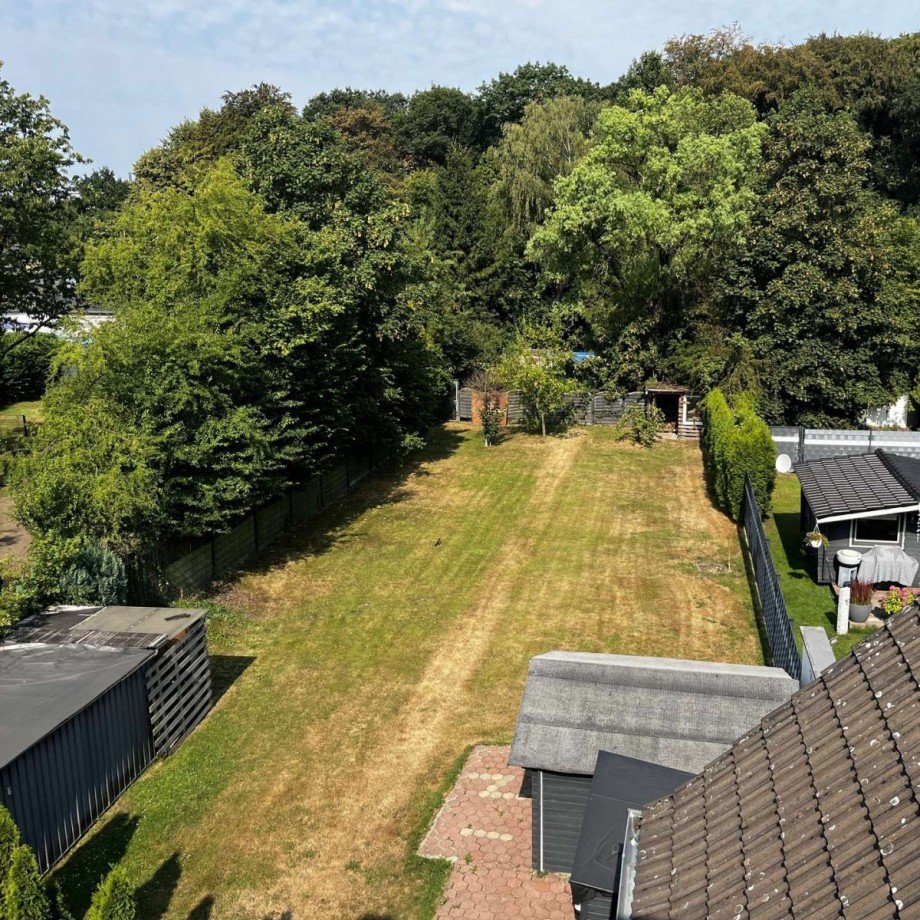 Blick in den Garten Doppelhaush�lfte Gelsenkirchen