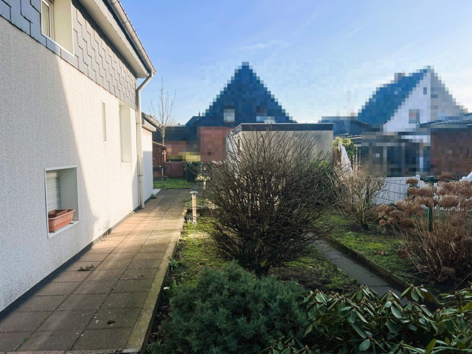 Seitenansicht Doppelhaush�lfte Oberhausen