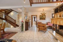 Wohnzimmer mit Blick Richtung K�che Freistehendes Einfamilienhaus mit Wellnessbereich in beliebter Lage von Oberhausen-Alstaden